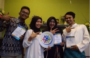 Ketika Anak Komunikasi Ngajar Bahasa Inggris