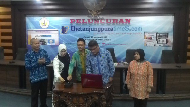 Rektor Untan Resmikan Peluncuran thetanjungpuratimes